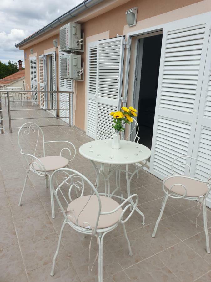 Apartments Nella Zadar Buitenkant foto